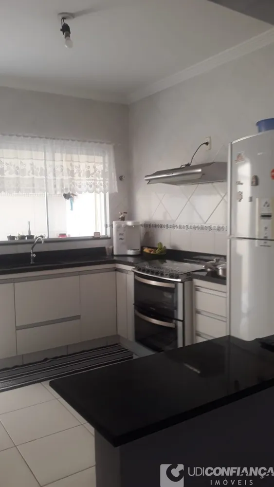 Casa, 3 quartos, 175 m² - Foto 1