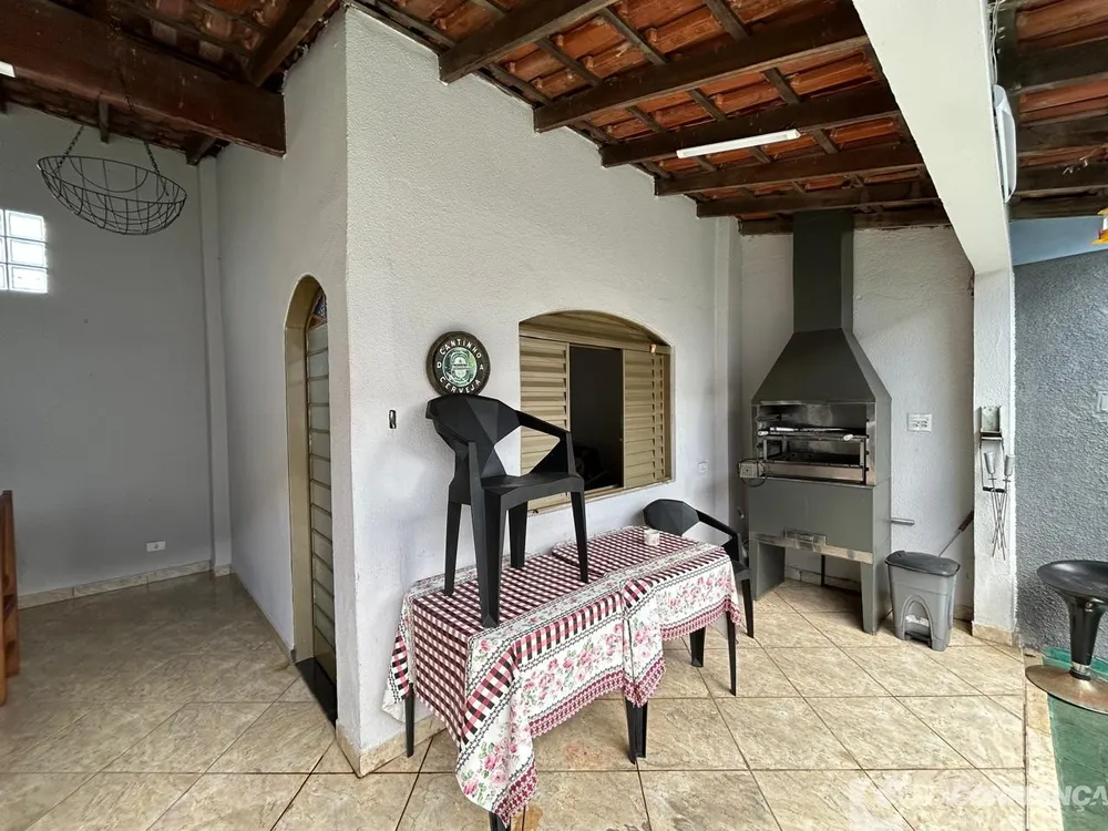 Casa, 4 quartos - Foto 1