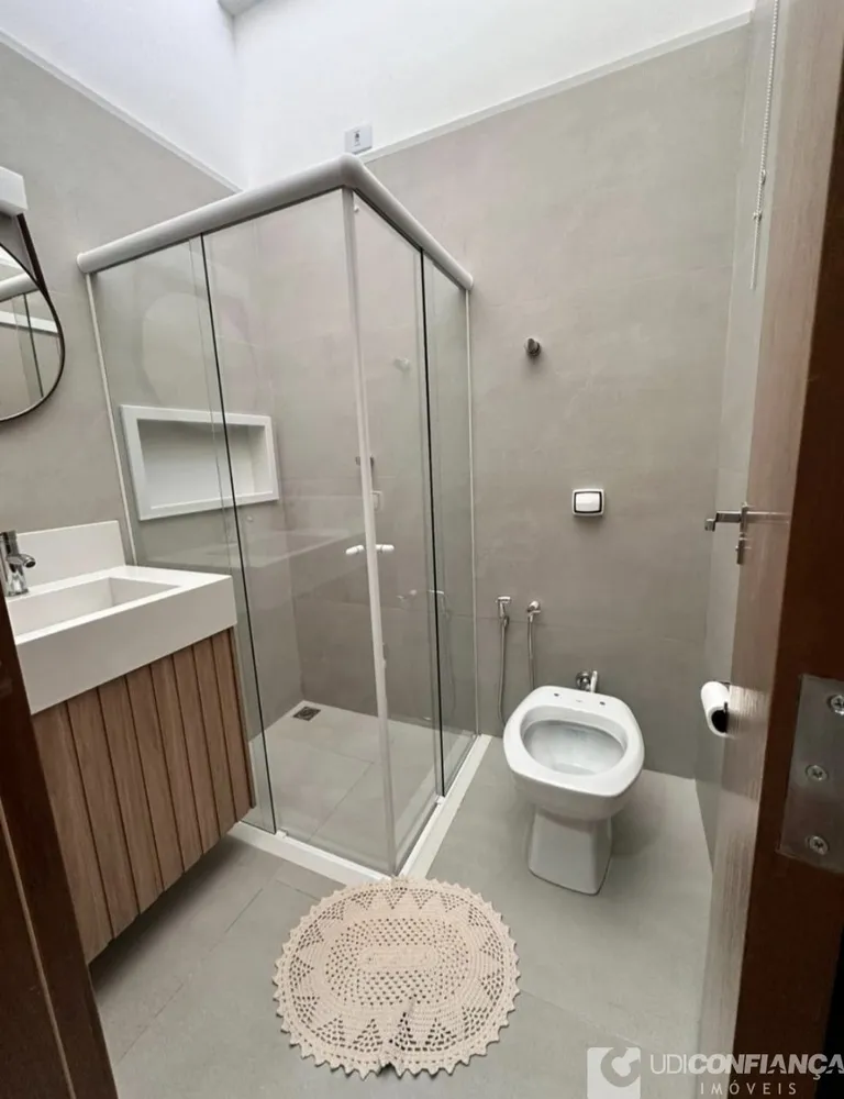 Sobrado, 3 quartos, 179 m² - Foto 1