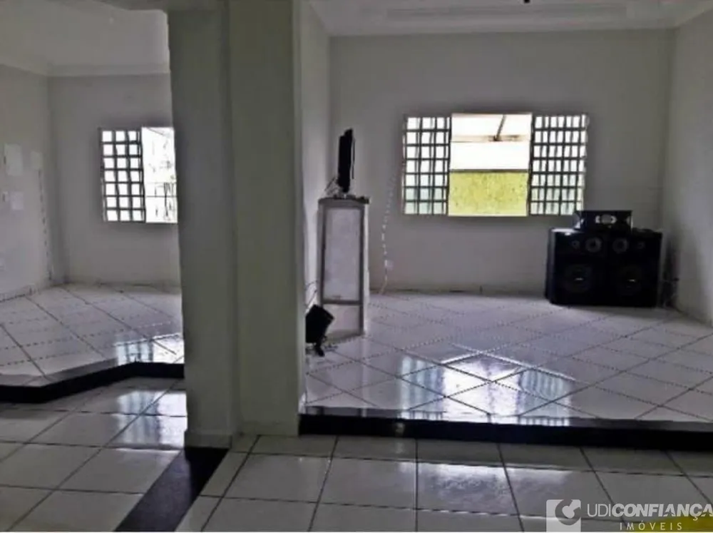 Casa, 3 quartos, 200 m² - Foto 1