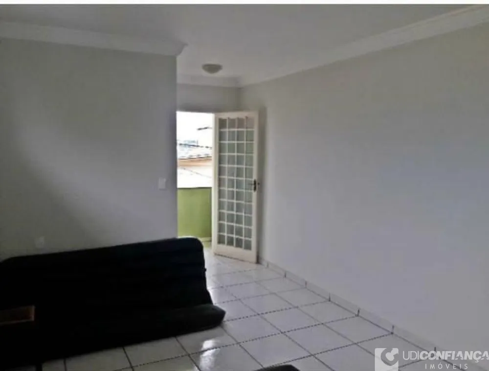 Casa, 3 quartos, 200 m² - Foto 2