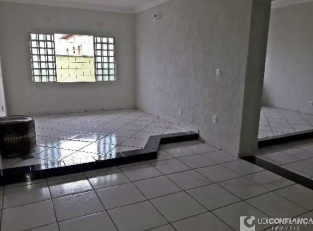 Casa, 3 quartos, 200 m² - Foto 1