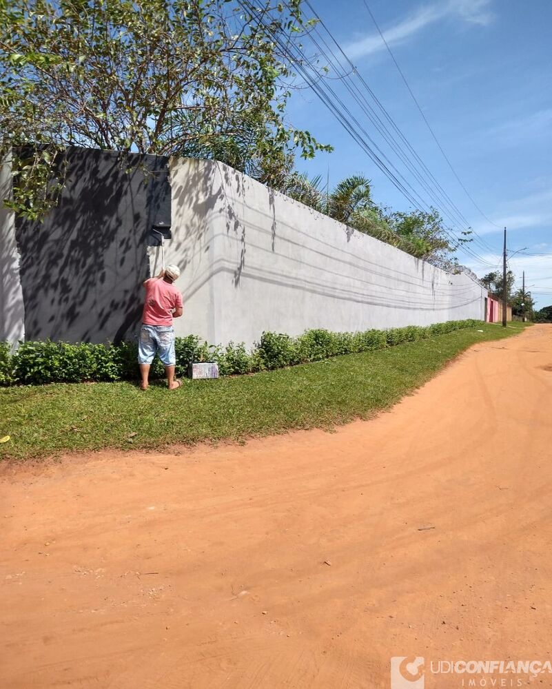 Chácara à venda com 6 quartos, 200m² - Foto 2