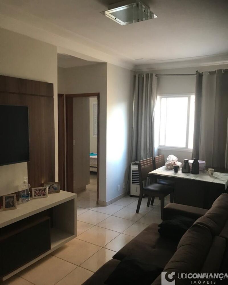 Apartamento à venda com 2 quartos, 48m² - Foto 3