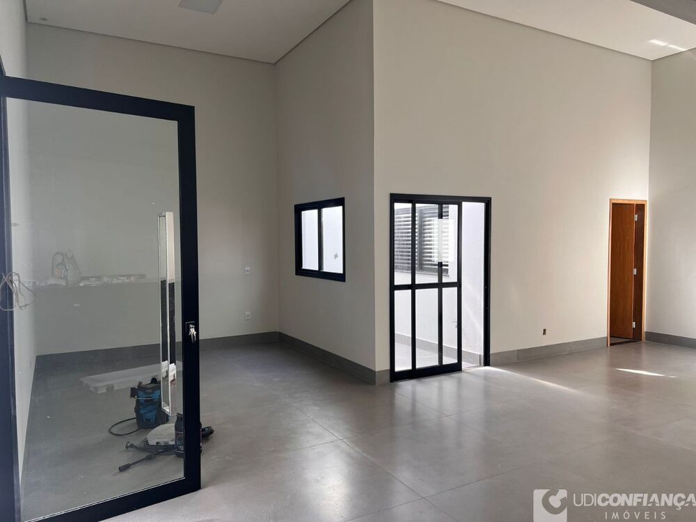 Casa, 3 quartos, 220 m² - Foto 2