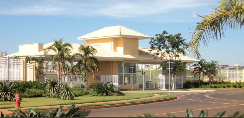 Casa de Condomínio à venda com 3 quartos, 270m² - Foto 1