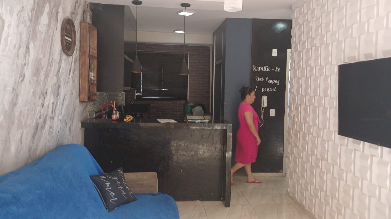 Apartamento à venda com 2 quartos, 47m² - Foto 2