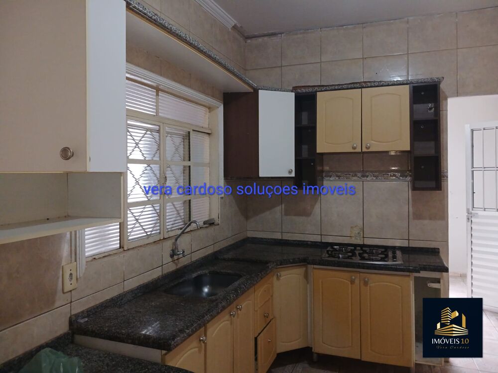 Casa para alugar com 3 quartos, 140m² - Foto 6