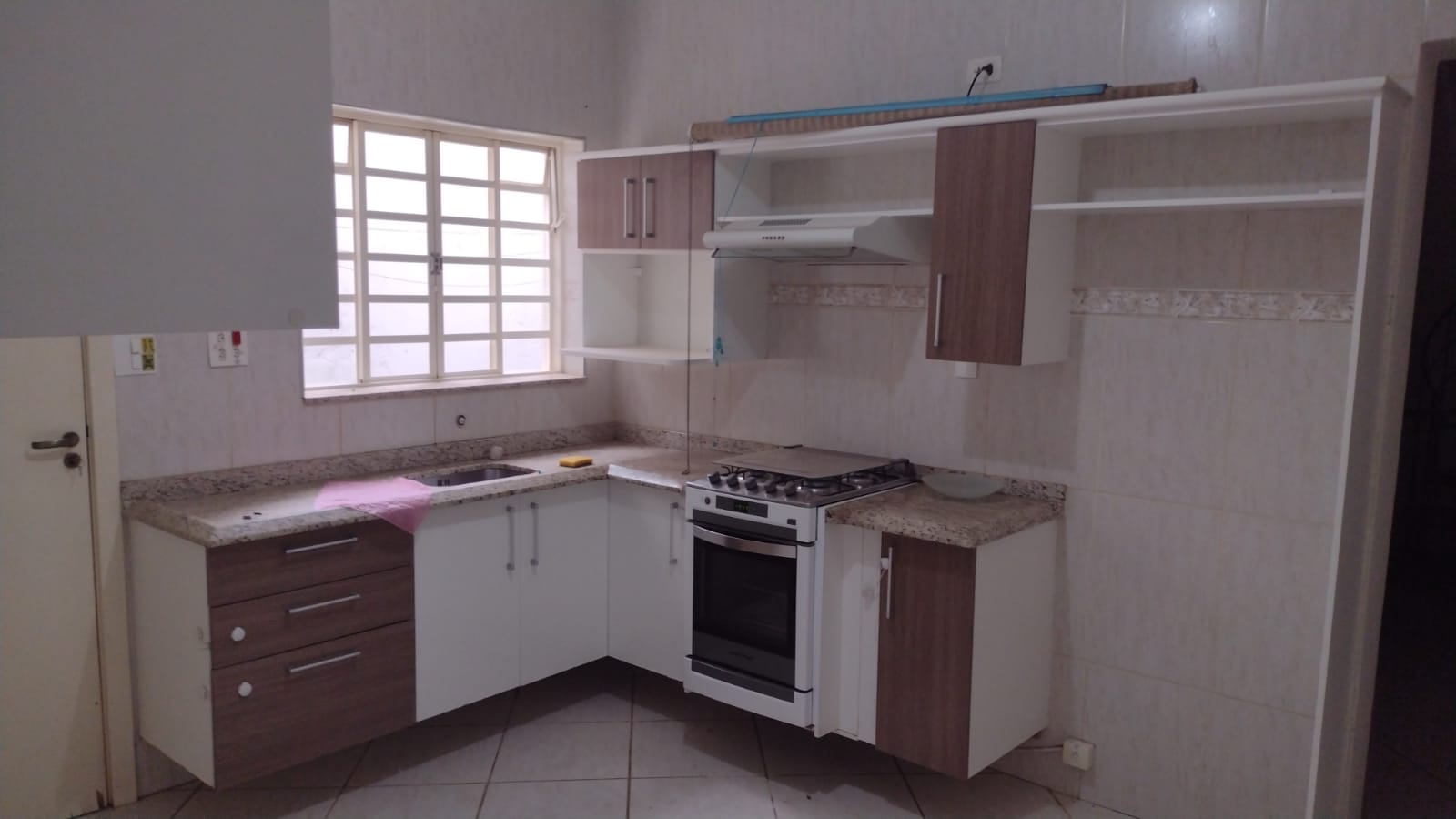 Sobrado para alugar com 3 quartos, 140m² - Foto 1