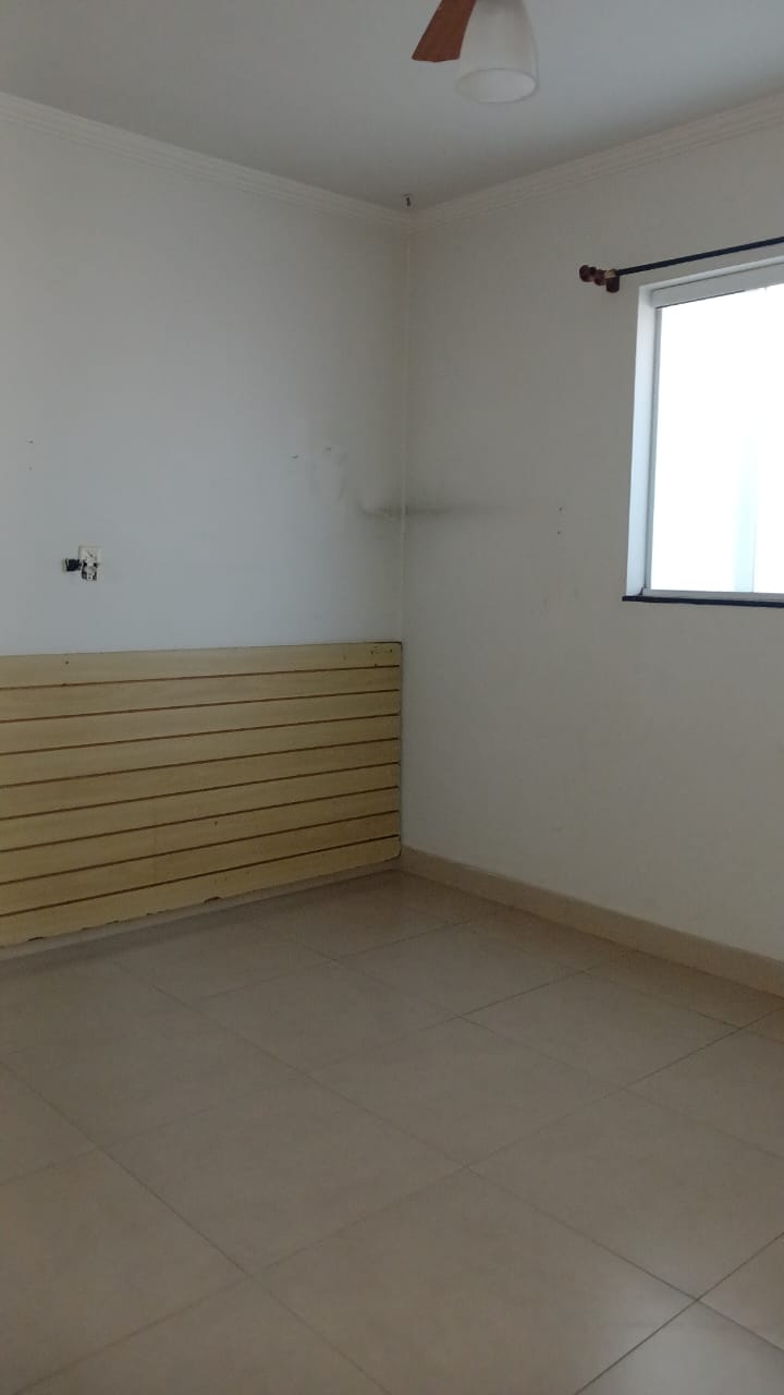 Casa para alugar com 2 quartos, 125m² - Foto 11