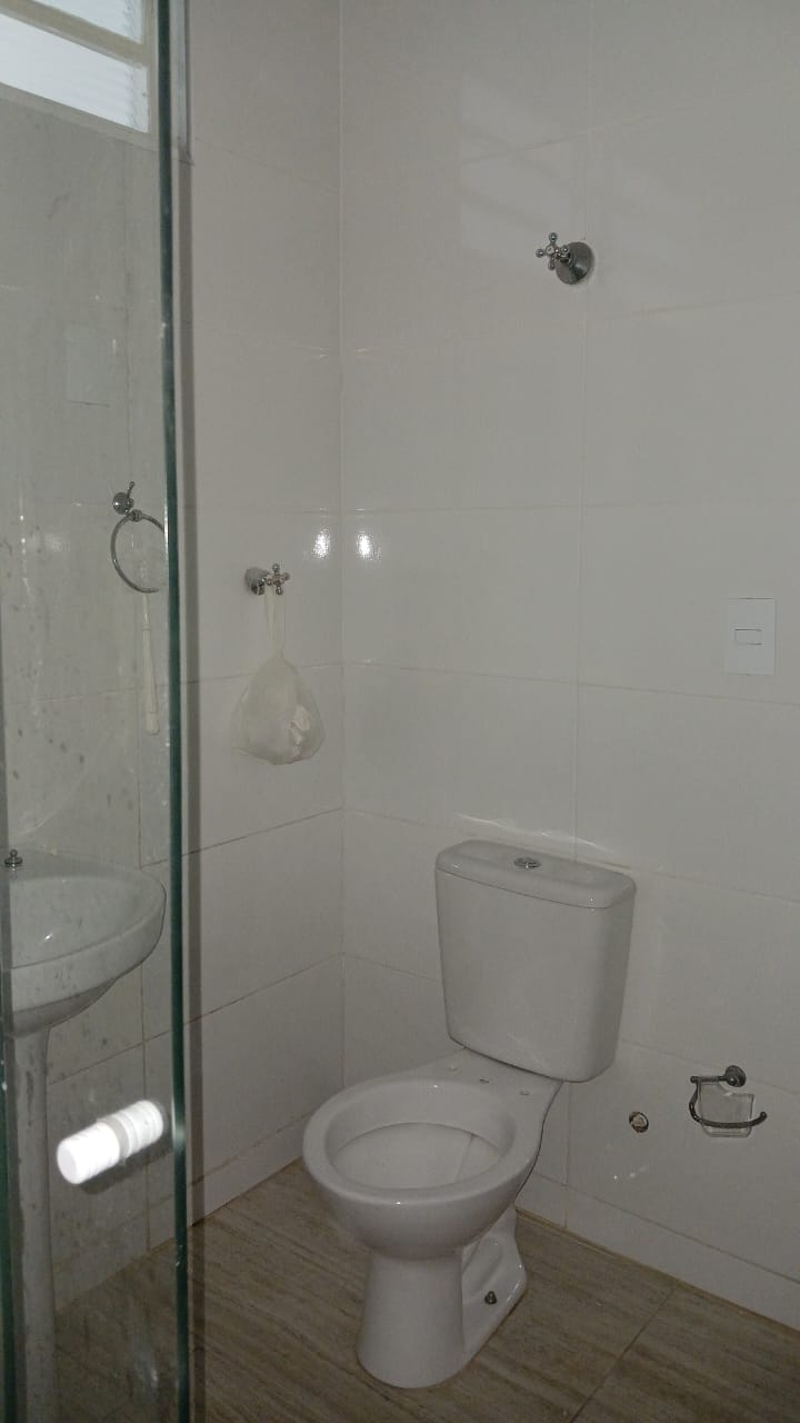 Casa para alugar com 2 quartos, 90m² - Foto 5