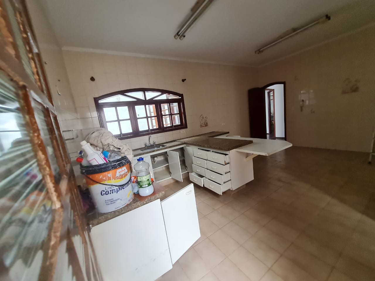 Casa de Condomínio para alugar com 3 quartos, 200m² - Foto 5