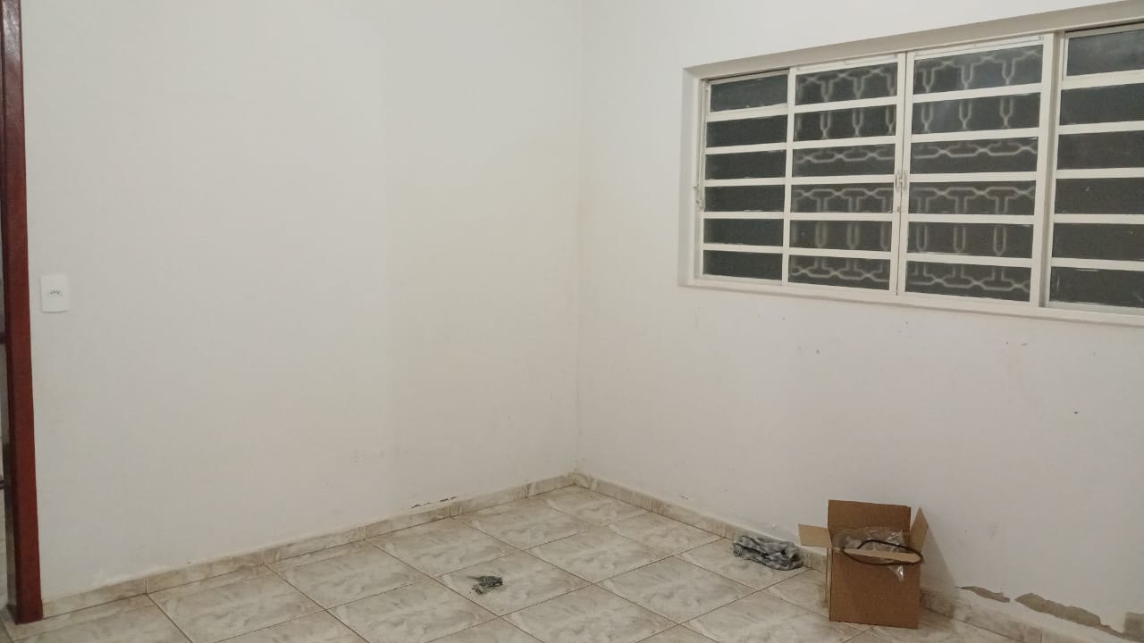 Casa Comercial para alugar com 4 quartos, 170m² - Foto 17