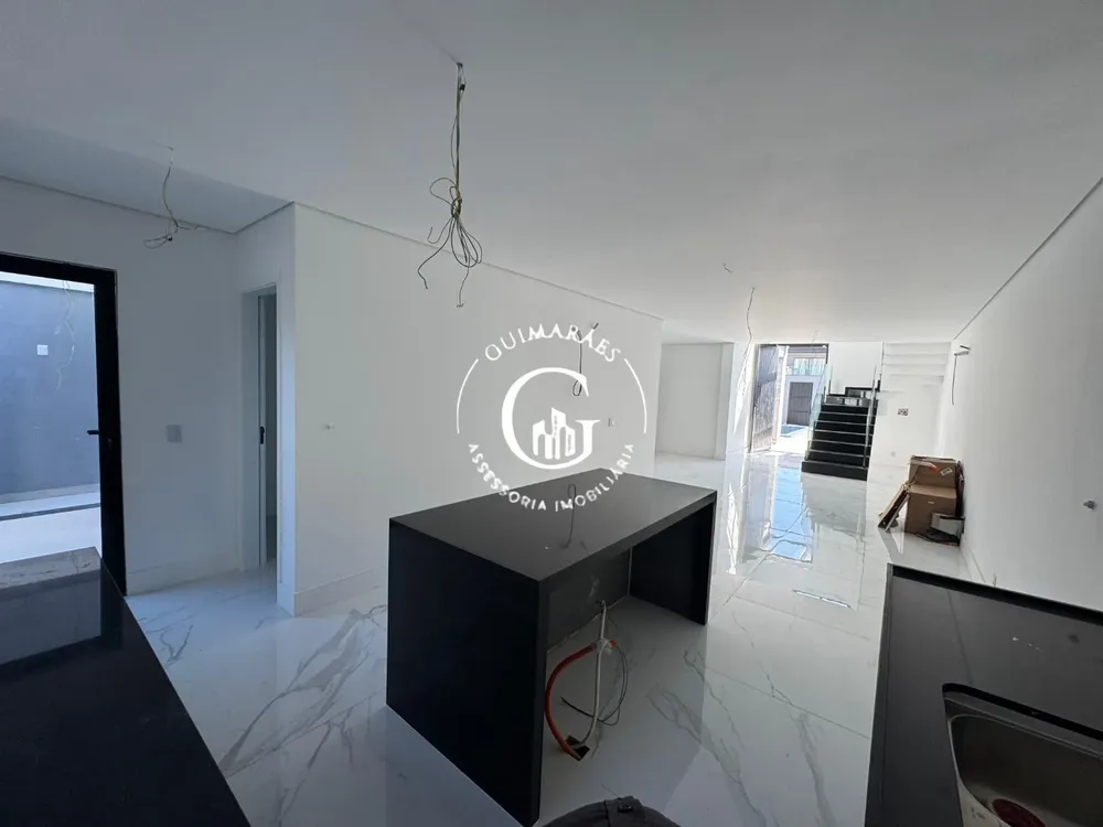 Casa, 5 quartos, 403 m² - Foto 2