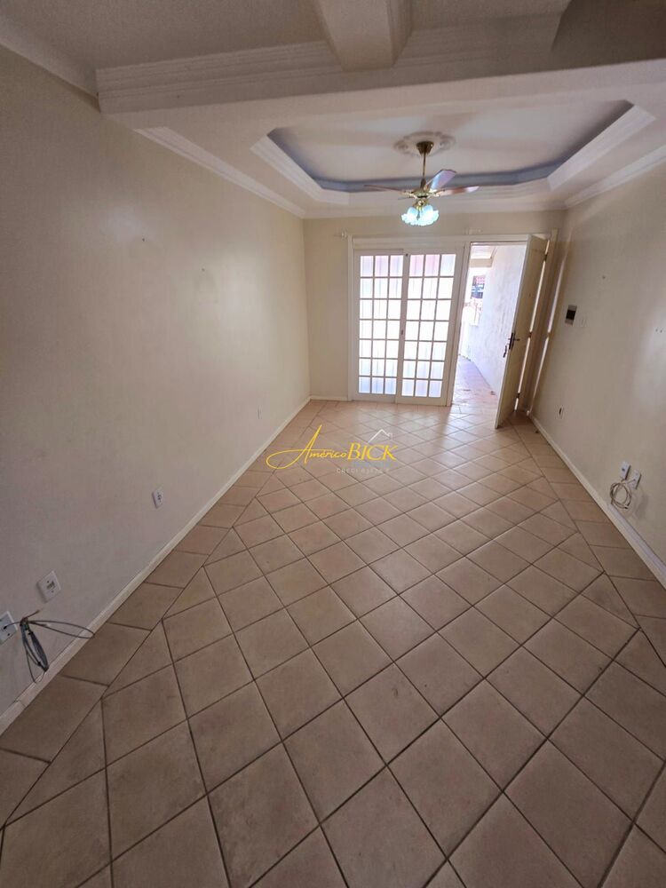 Apartamento à venda com 2 quartos, 92m² - Foto 4