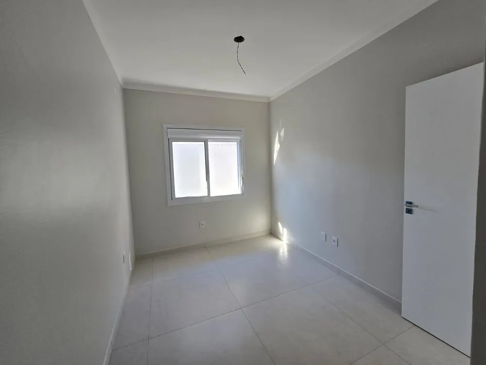 Casa, 3 quartos, 156 m² - Foto 1