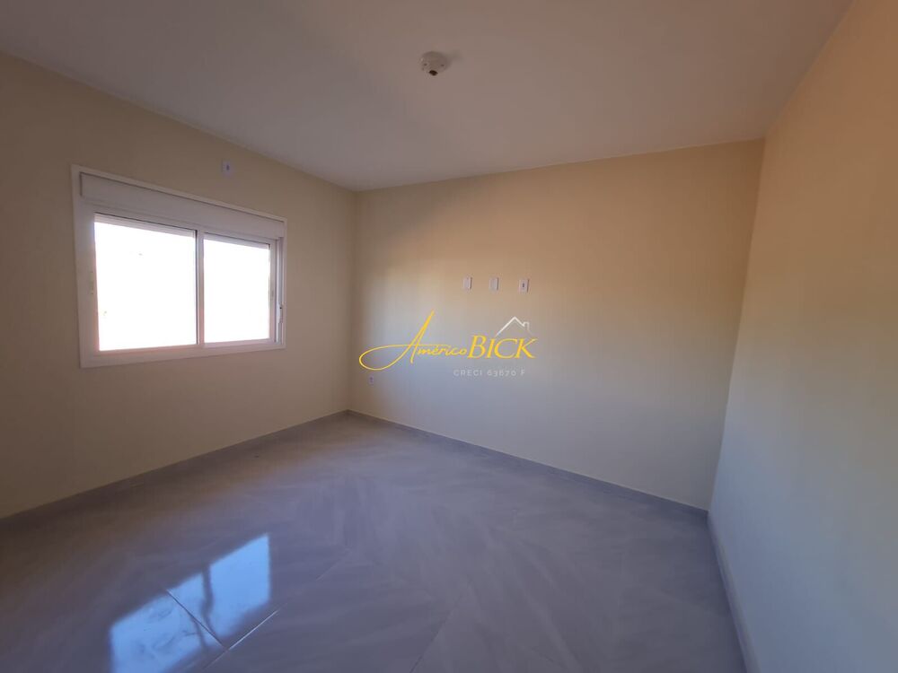Casa à venda com 3 quartos, 120m² - Foto 1