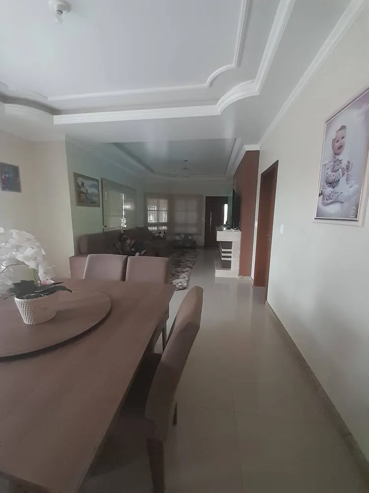 Casa, 3 quartos, 310 m² - Foto 4