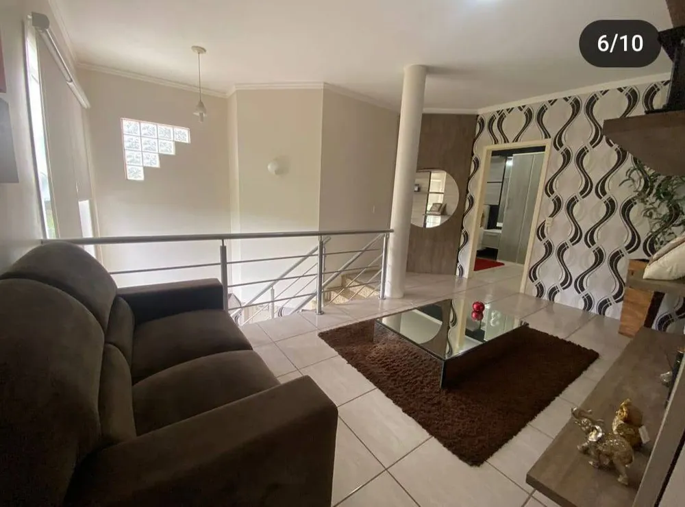 Casa, 3 quartos, 232 m² - Foto 1