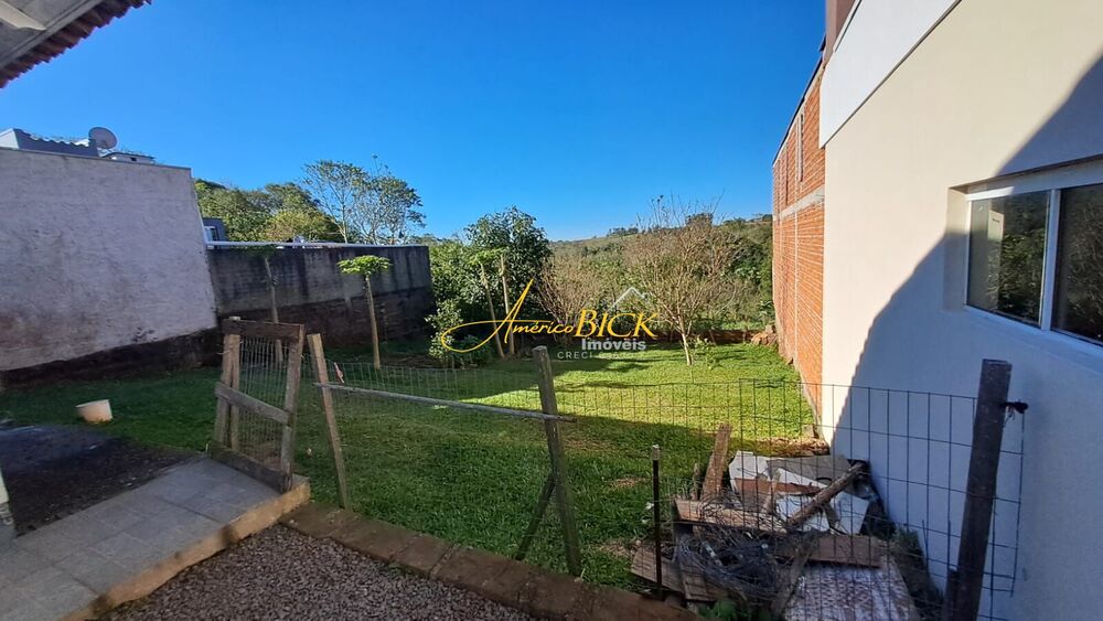 Casa à venda com 2 quartos, 50m² - Foto 4