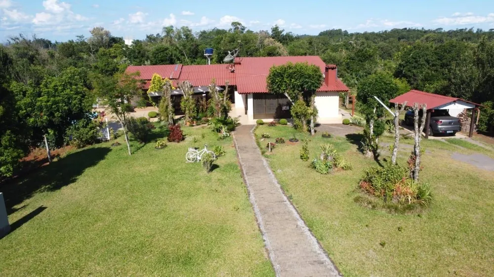 Chácara, 3 quartos, 292 m² - Foto 1