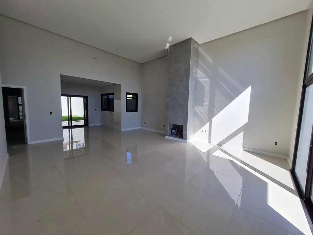 Casa, 3 quartos, 180 m² - Foto 1