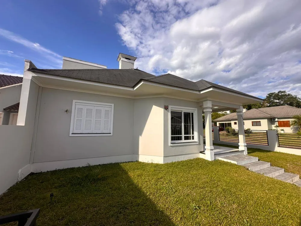 Casa, 3 quartos, 214 m² - Foto 2
