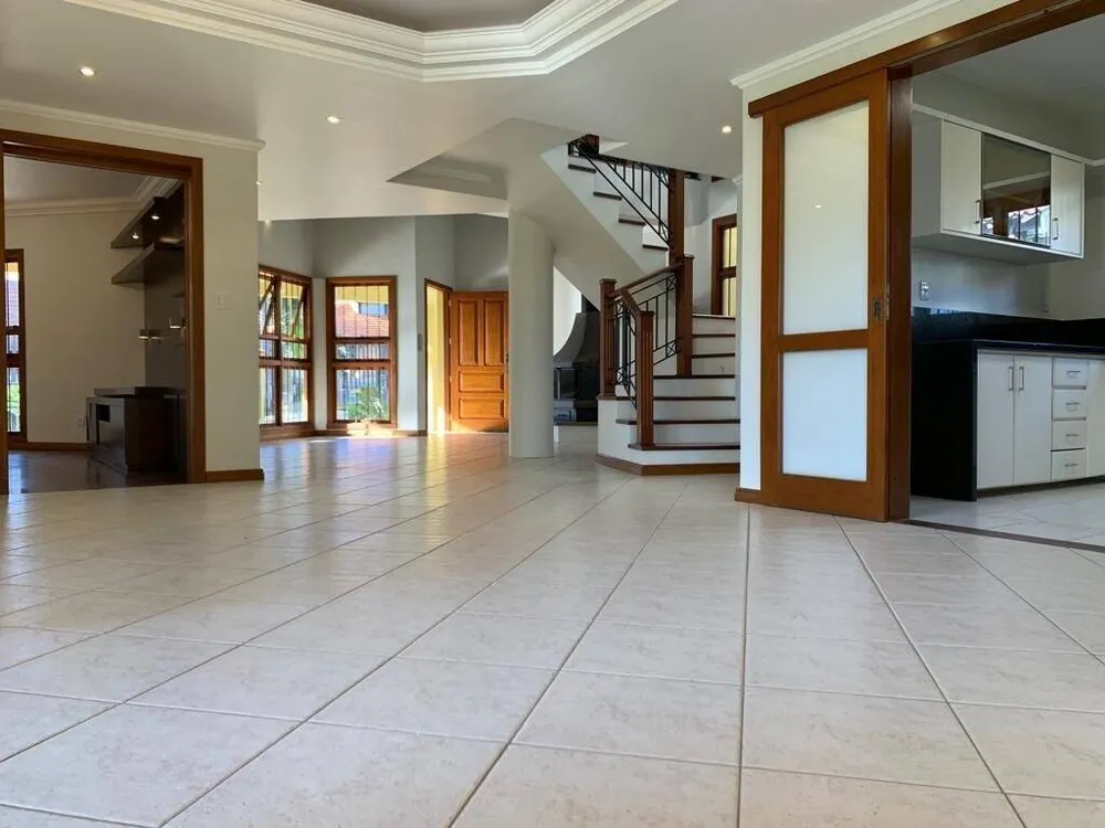 Casa, 3 quartos, 350 m² - Foto 2