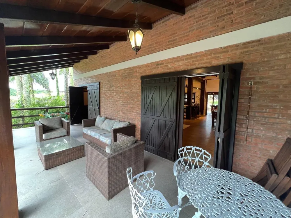 Sítio, 2 quartos, 241 m² - Foto 1