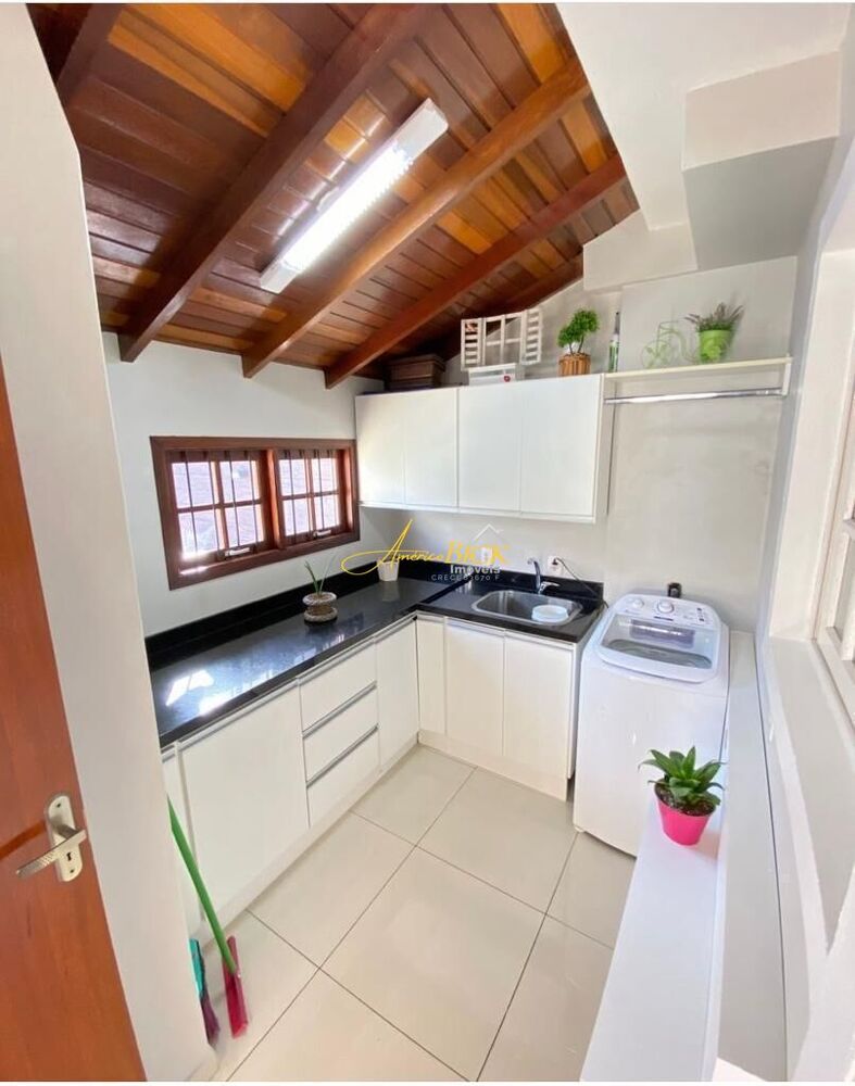 Casa à venda com 3 quartos, 157m² - Foto 4