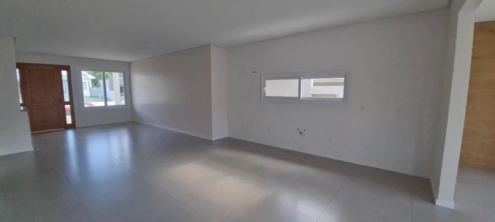 Casa, 3 quartos, 198 m² - Foto 1