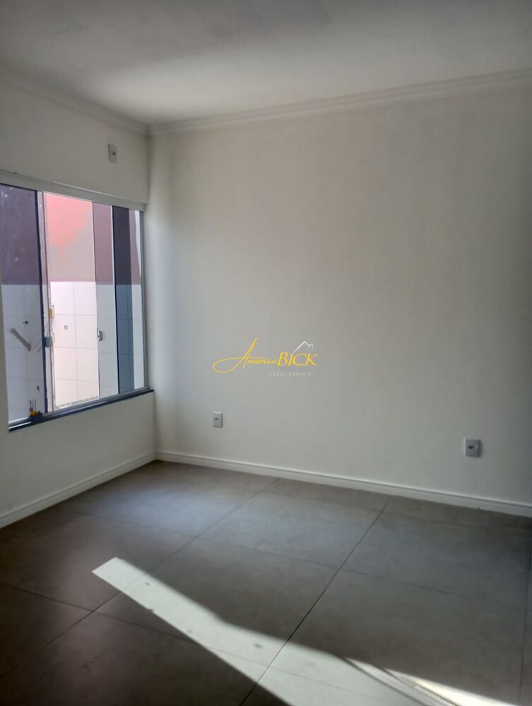 Casa à venda com 2 quartos, 64m² - Foto 9