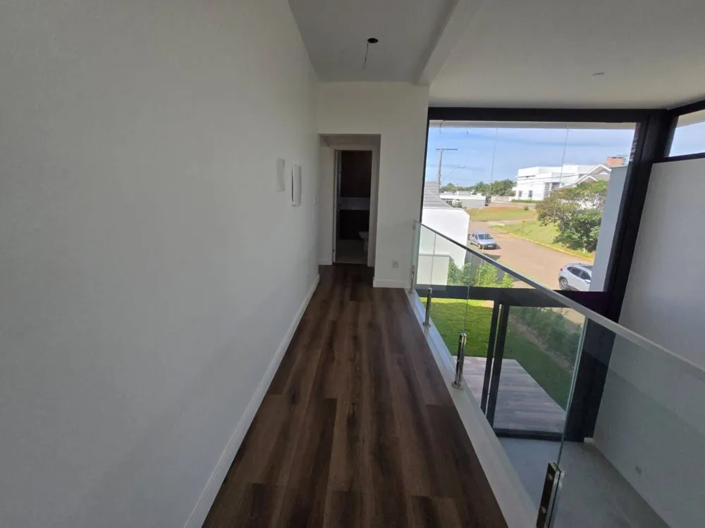 Casa, 3 quartos, 228 m² - Foto 1