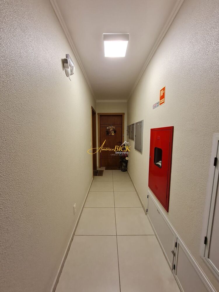 Apartamento à venda com 2 quartos, 97m² - Foto 1