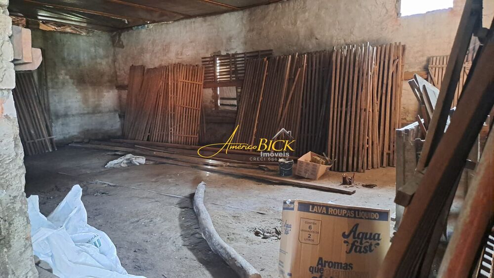 Sítio à venda com 3 quartos, 100000m² - Foto 1