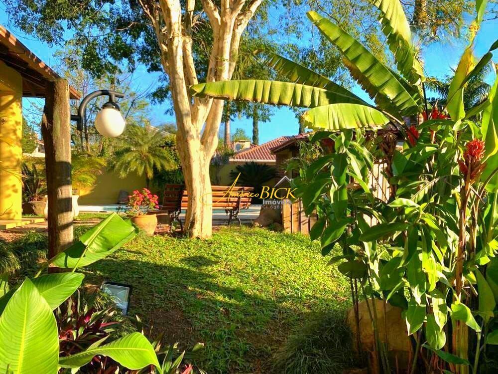 Casa à venda com 3 quartos, 350m² - Foto 7