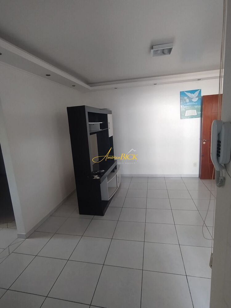 Apartamento à venda com 2 quartos, 61m² - Foto 5