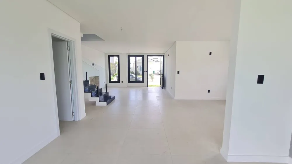 Casa, 3 quartos, 189 m² - Foto 1