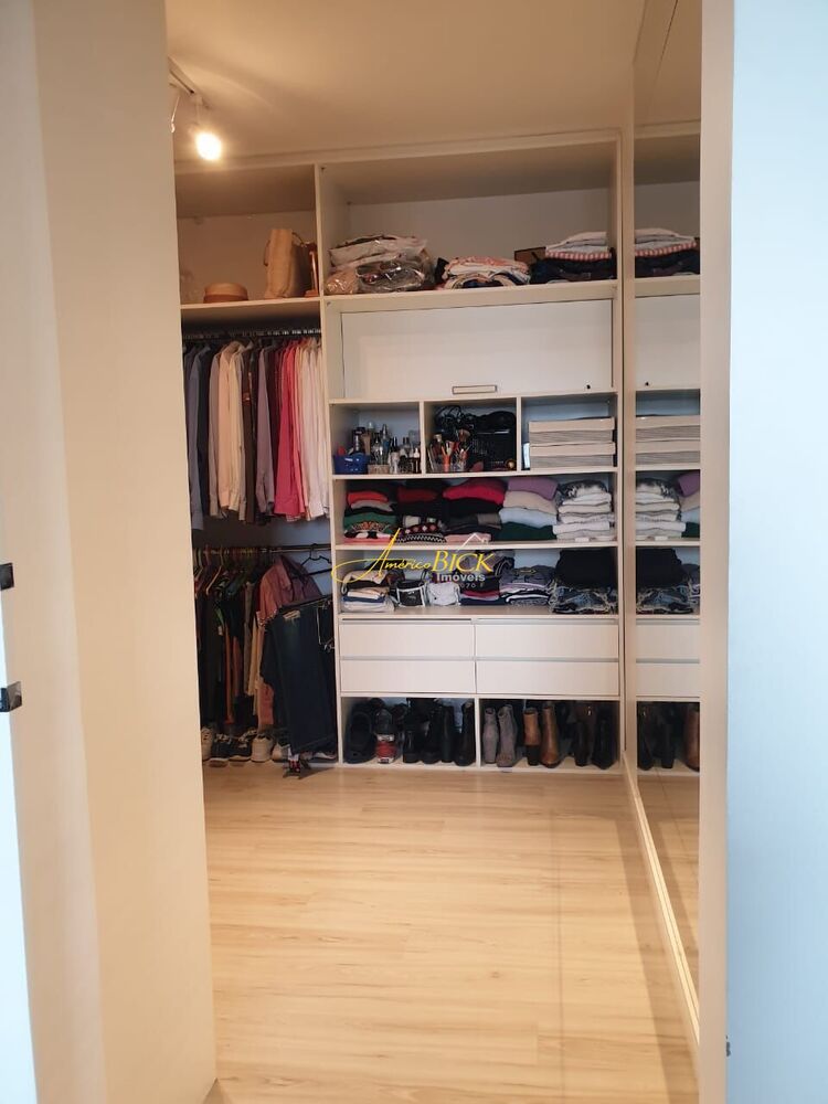 Apartamento à venda com 3 quartos, 203m² - Foto 4