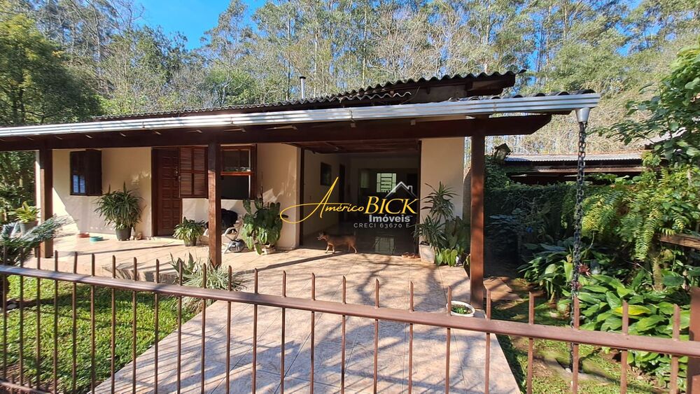 Fazenda à venda com 3 quartos, 120m² - Foto 3