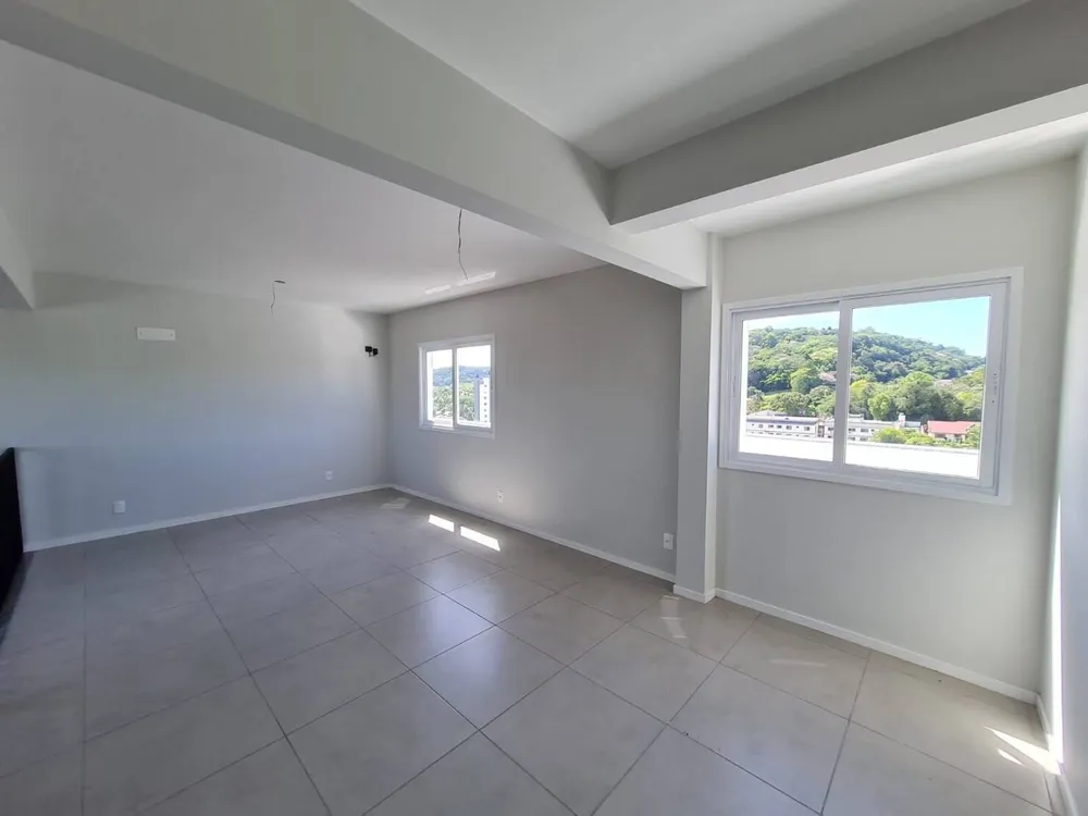 Apartamento, 3 quartos, 100 m² - Foto 1