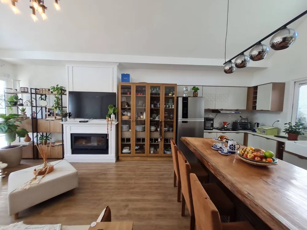 Casa, 3 quartos, 241 m² - Foto 6