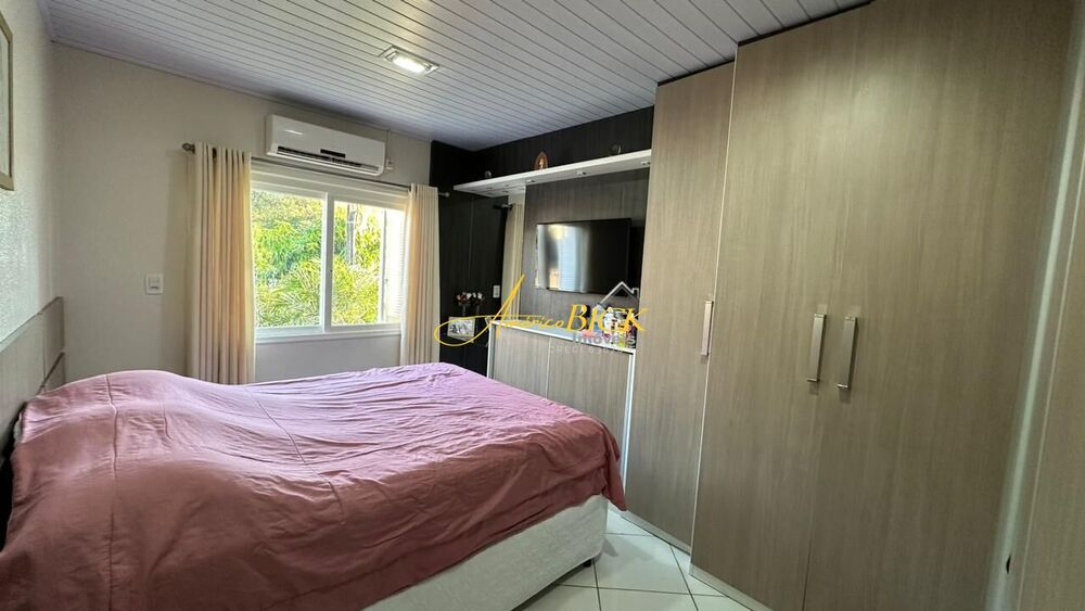 Casa à venda com 3 quartos, 108m² - Foto 6