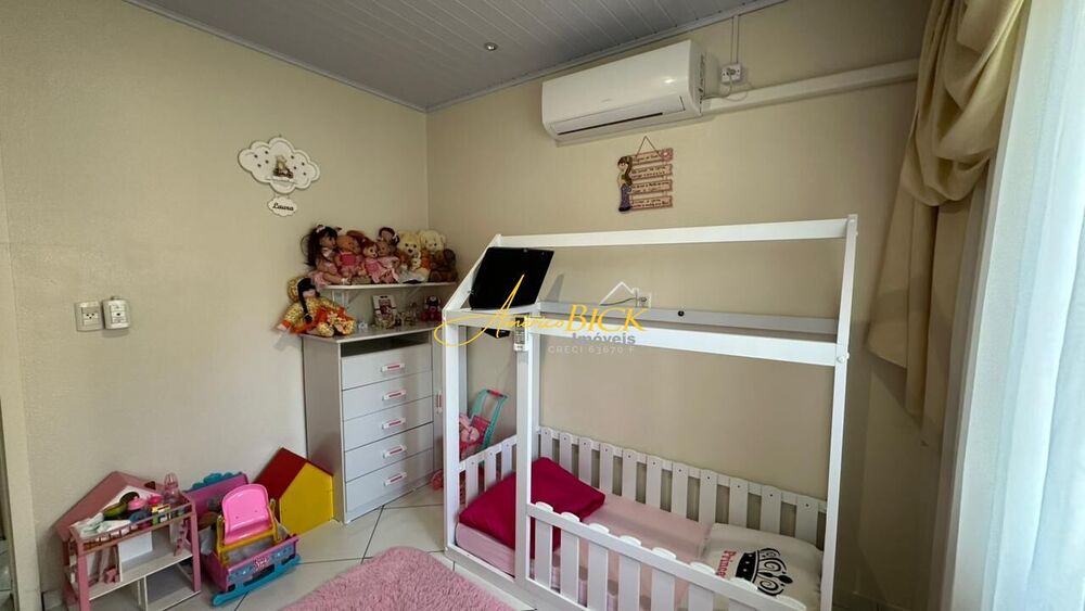 Casa à venda com 3 quartos, 108m² - Foto 9