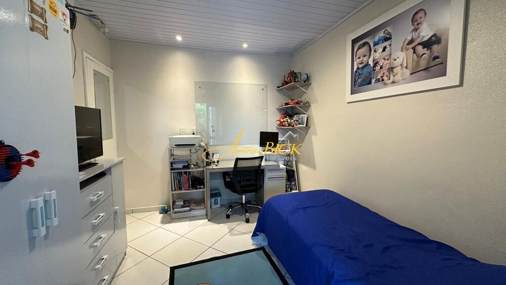 Casa à venda com 3 quartos, 108m² - Foto 8