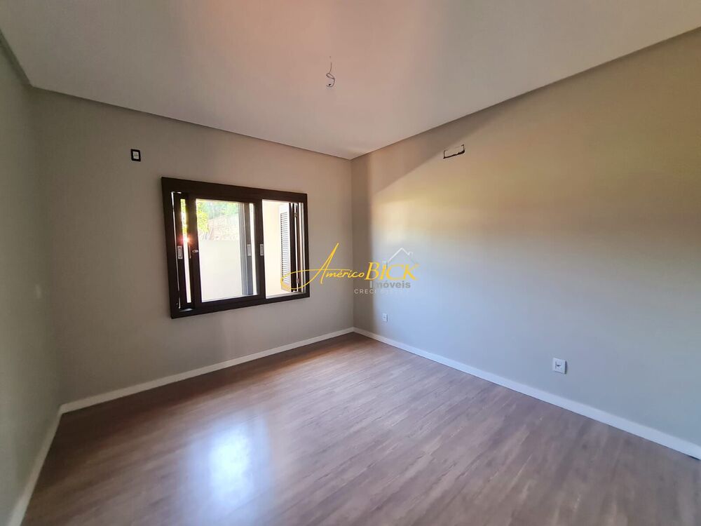 Casa, 3 quartos, 202 m² - Foto 3