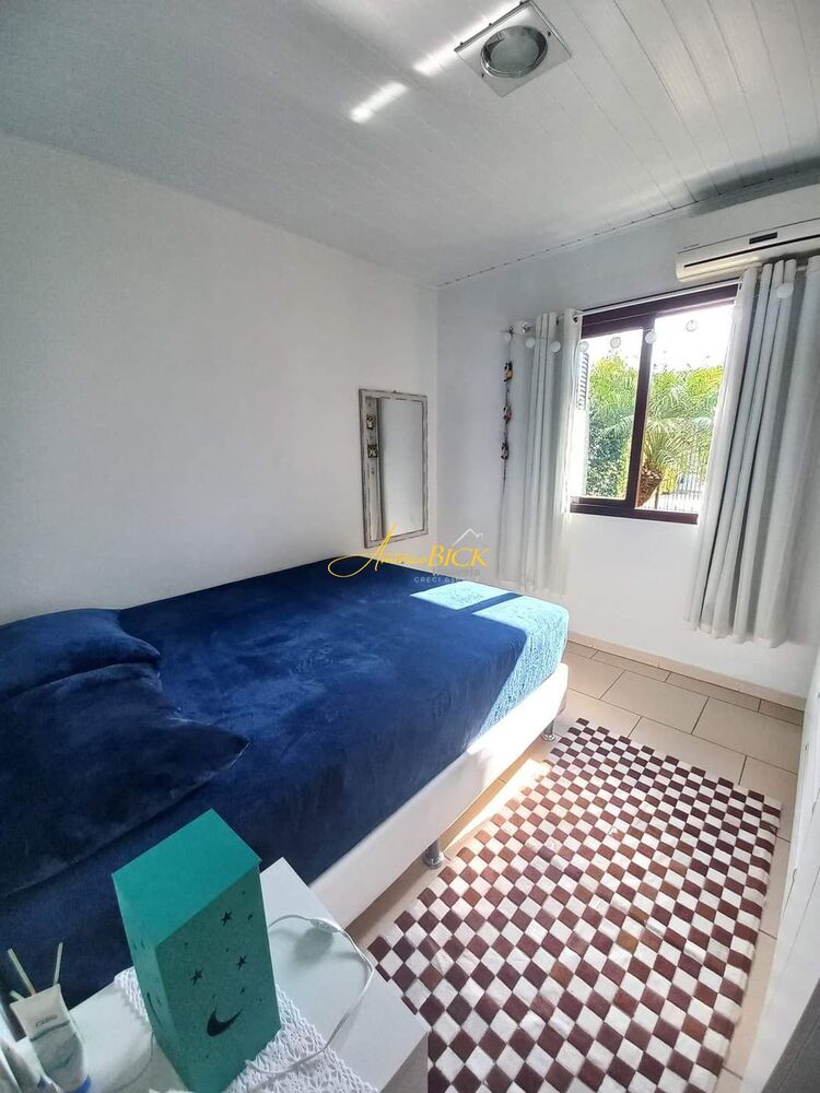 Casa à venda com 2 quartos, 80m² - Foto 12