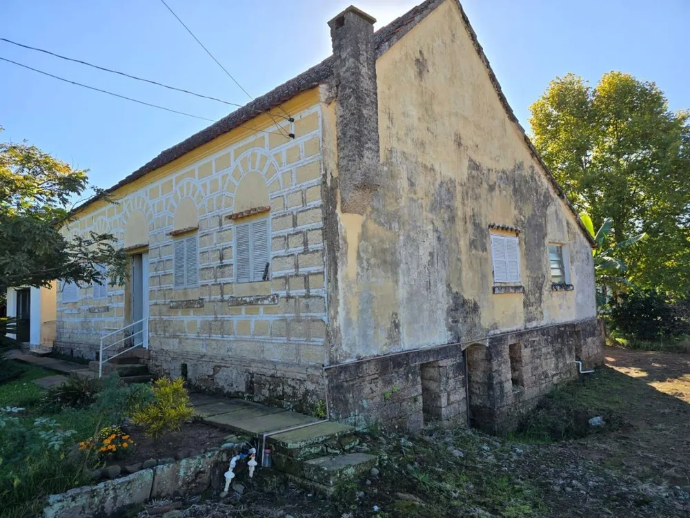 Chácara, 3 quartos, 4684 m² - Foto 1