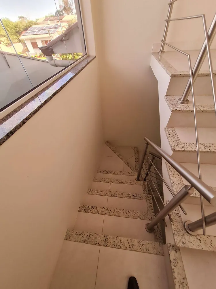 Casa, 3 quartos, 228 m² - Foto 1
