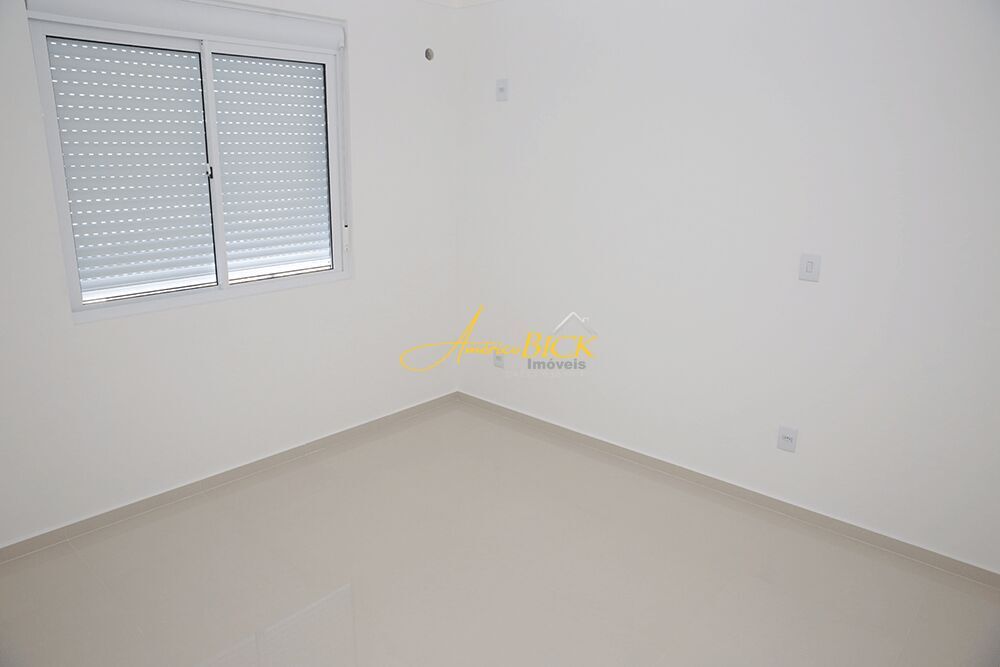 Apartamento à venda com 1 quarto, 42m² - Foto 3